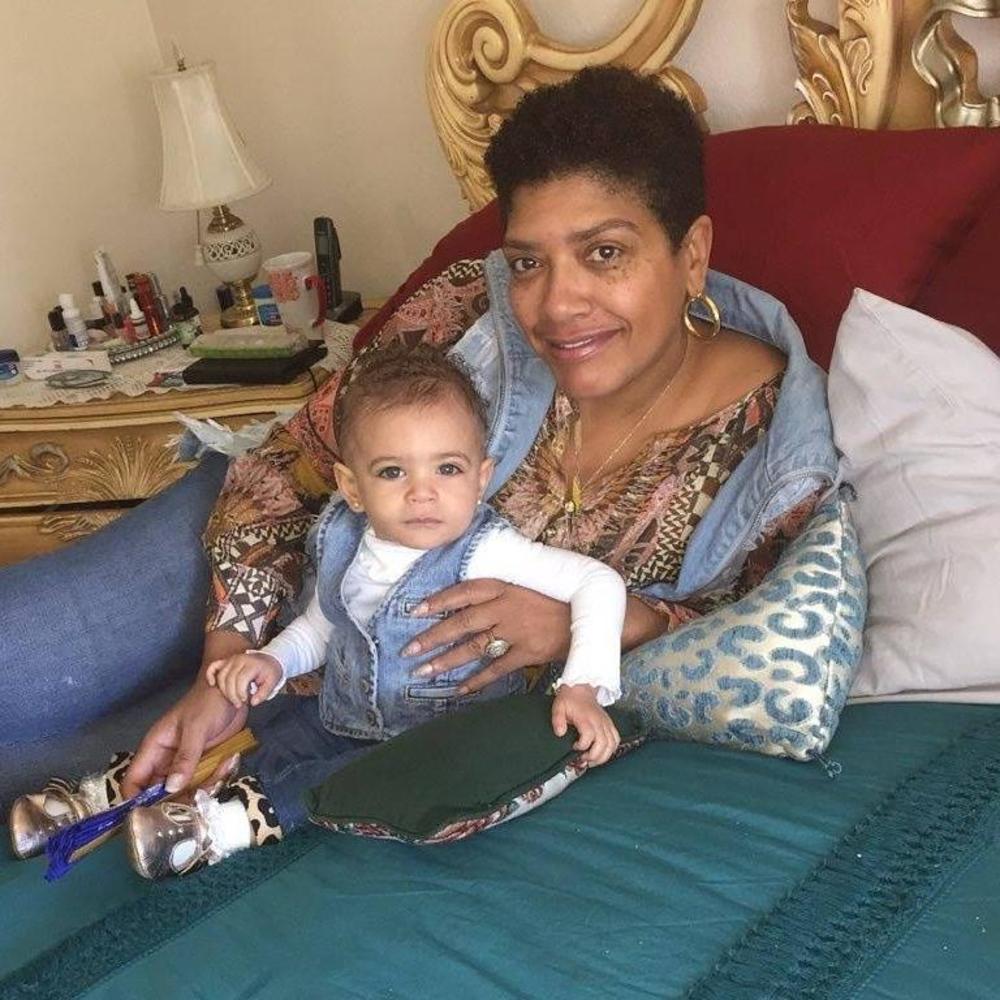 Meet your Posher, Charlinda